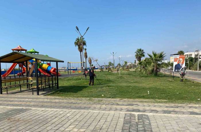 Akdeniz’de Park, Bahçe Ve Yeşil Alanlar Yenileniyor