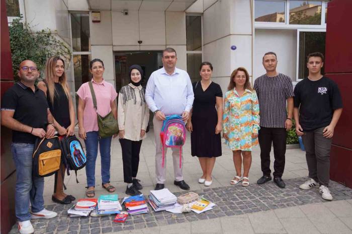 Atıklarını Getirdiler, Kırtasiye Malzemesi Aldılar