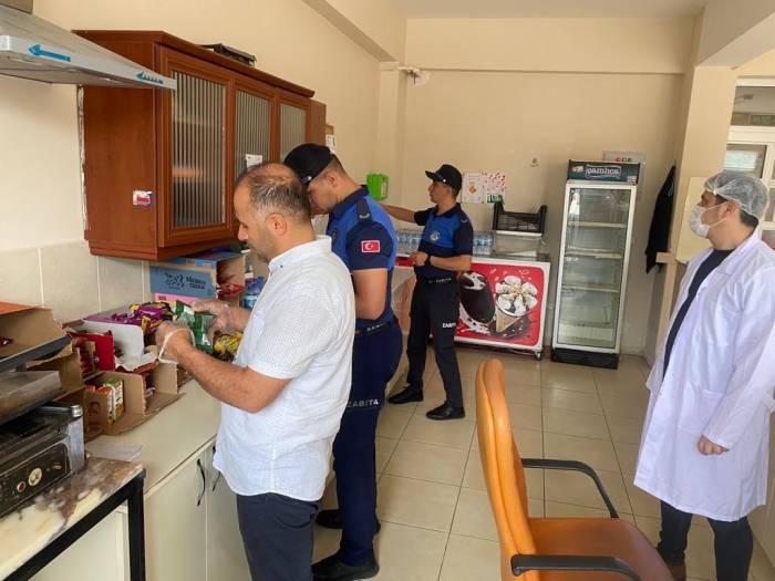 Terme’de Okul Kantinlerine Kantinlere Sıkı Denetim