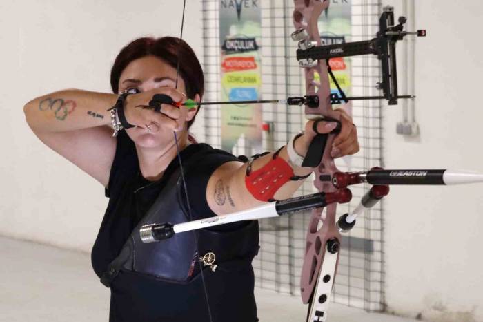 Milli Okçu Yasemin Ecem Anagöz, Olimpiyatlar İçin Ara Verince Men Şoku Yaşadı