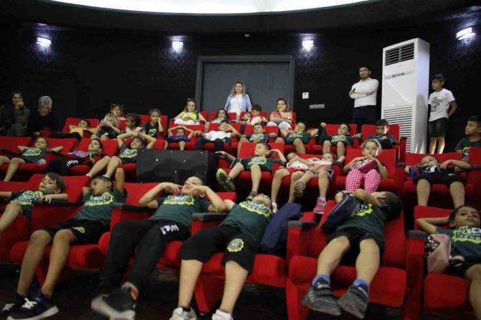 Çocuklar ‘Yüreğir’i Geziyorum’ Projesi İle Çok Mutlu