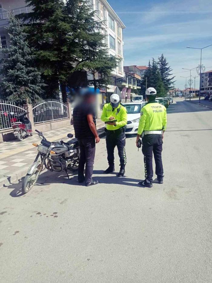 Afyonkarahisar’da 17 Motosiklet Trafikten Men Edildi