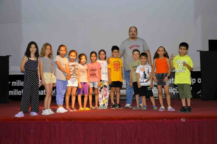 Minik Tiyatrocular Yeteneklerini Sergileyecek