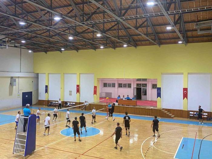 Aydın’da Kamu Kurumlar Arası Spor Oyunları Devam Ediyor