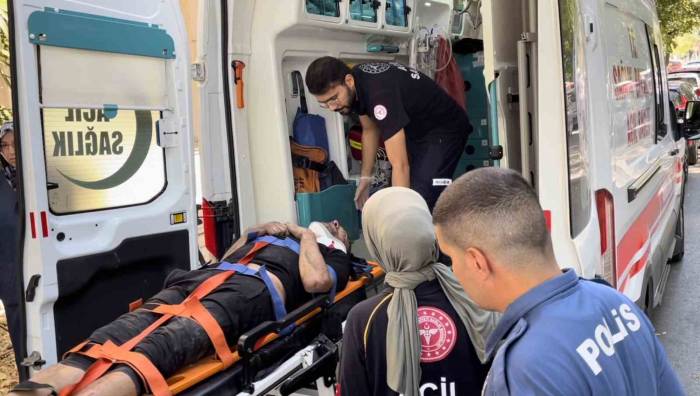 Yakalanacağını Anlayan Hırsız Girdiği Binanın 5’inci Katından Boşluğa Atladı