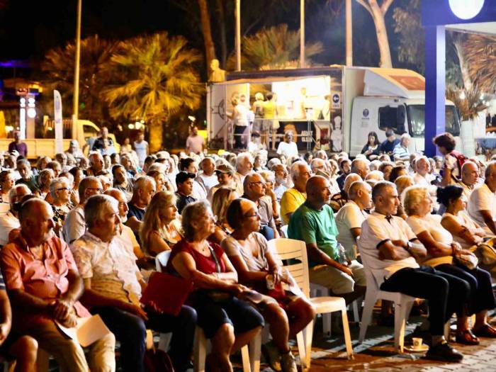 Başkan Atabay Akbük’te Vatandaşlarla Buluştu