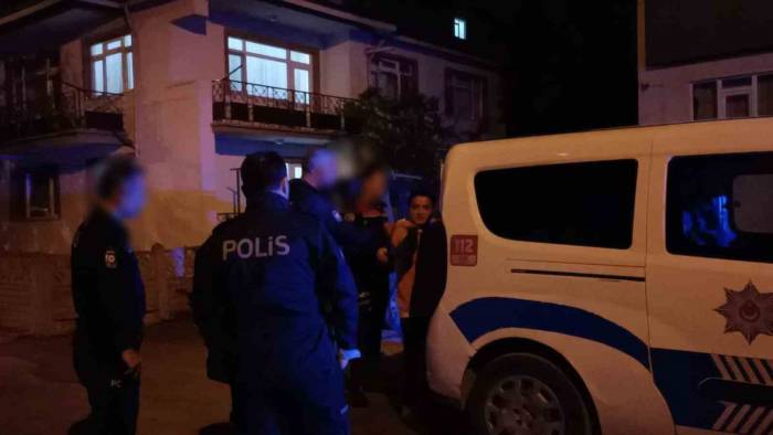 20 Yaşındaki Genç Kız Bıçakla Yaralandı: 1 Gözaltı