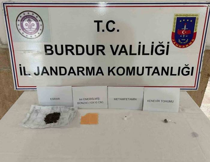 Burdur’da Jandarmanın Uyuşturucu Operasyonlarında 3 Şahıs Tutuklandı