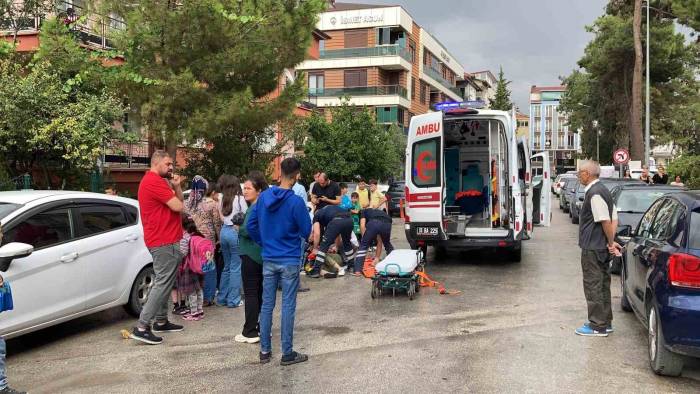 Burdur’da Yolun Karşısına Geçmek İsteyen Yayaya Otomobil Çarptı