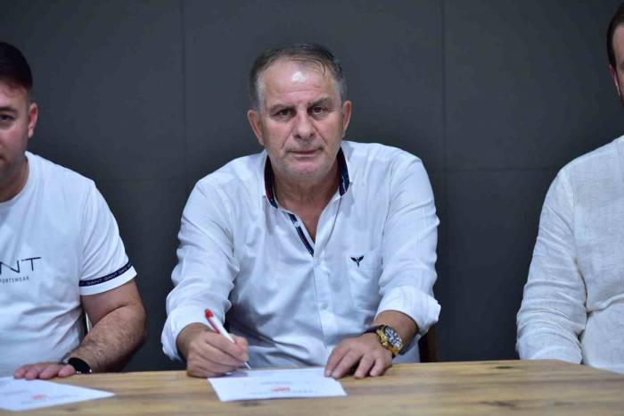 İnegölspor, Teknik Direktör Bahaddin Güneş İle Sözleşme İmzaladı