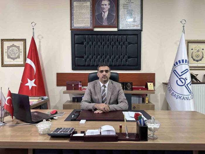 Yüksekova’nın Müftüsü Mahmut Sevük Göreve Başladı