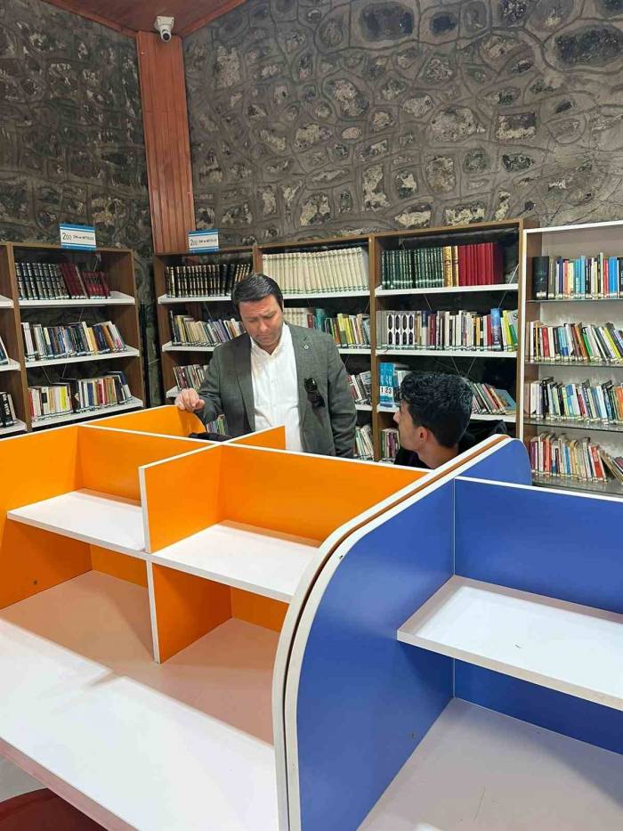 Kaymakam Ocak İlçe Halk Kütüphanesini Ziyaret Etti