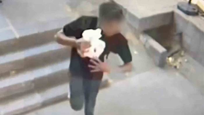 Yaşlı Adamın 110 Bin Lirasını Çalan Şahıs Yakalandı: Kapkaç Anı Kamerada