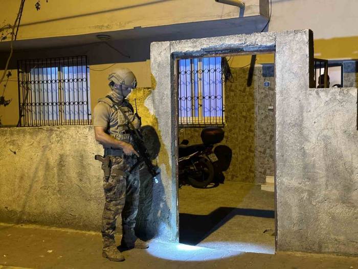 Mersin’de Pkk/kck Destekçilerine Operasyon: 12 Gözaltı