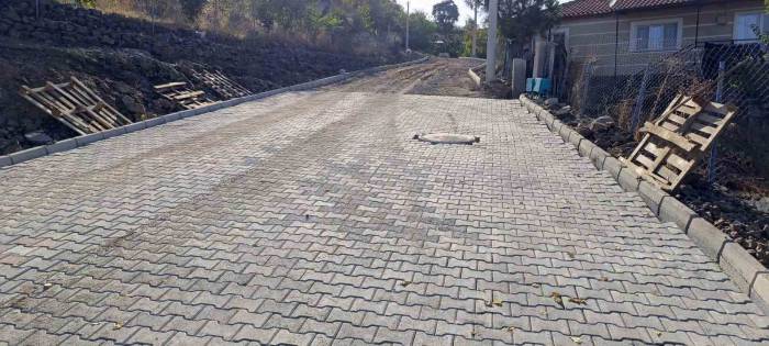 Yağmurlar’ın 13 Milyonluk Yatırımında Üstyapı Çalışmaları Devam Ediyor