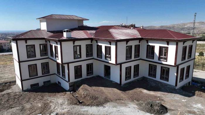 Bostaniçi Yaşam Merkezi Açılış İçin Gün Sayıyor