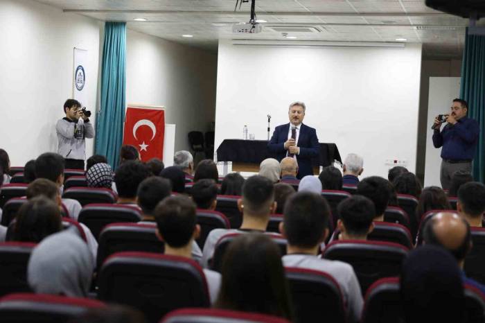 Başkan Palancıoğlu’ndan Öğrencilere Altın Öğütler