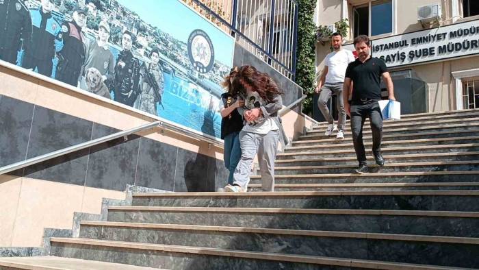 Zeytinburnu’nda Kuyumcudan 104 Yüzüğün Bulunduğu Çantayı Böyle Çaldı