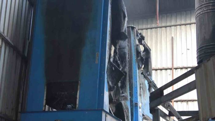 Fabrika Yangınında Facianın Eşiğinden Dönüldü