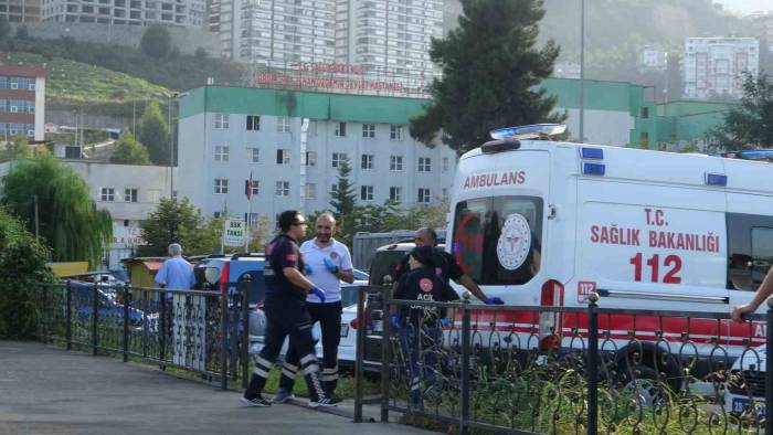 Ambulans Helikopter Acil Hastaların Sevki İçin Havalandı