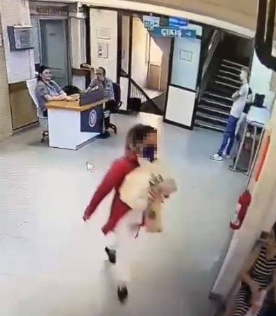 İzmir’de Hastaneden Bebeğin Kaçırıldığı Anlar Kamerada