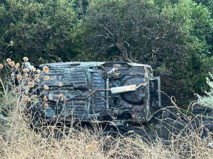Bahçeye Uçan Otomobil Alev Aldı: 1 Kişi Yanarak Can Verdi, 5 Kişi Yaralandı