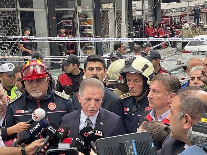 İstanbul Valisi Gül Patlamanın Olduğu Bölgede İncelemelerde Bulundu: "2 Ölü, 1’i Ağır 4 Yaralı"