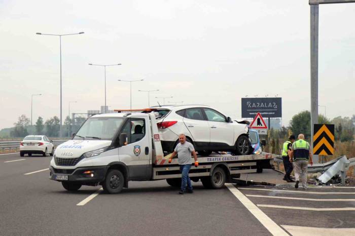 Kmo’da ‘Sapağı Kaçırıyorum’ Paniği Akrabaları Kazaya Sürükledi: 2 Yaralı