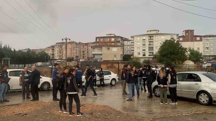 Birçok Suçtan Aranan 2 Zanlıya 70 Polisle Operasyon