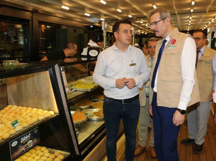 Adana’da 40 Günde 2700 Gıda İşletmesi Denetlendi