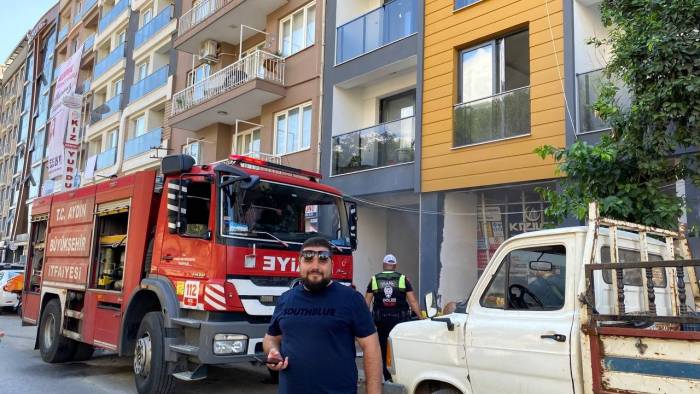 İnşaattaki Yangın Panikletti