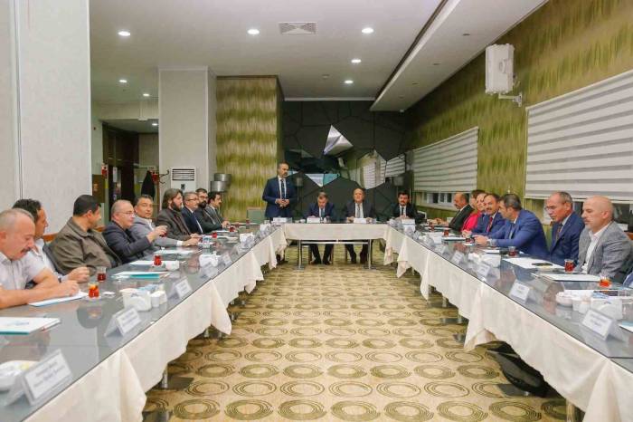 Bayburt Üniversitesi Danışma Kurulu Toplantısı, Vali Eldivan Başkanlığında Gerçekleşti