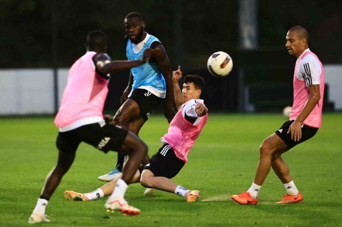 Beşiktaş, Konyaspor Maçı Hazırlıklarını Sürdürdü