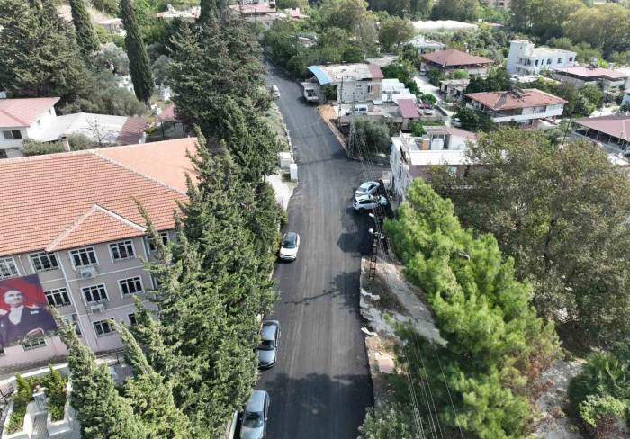 Defne’nin Altyapısı Tamamlanan Yolları Asfaltlanıyor