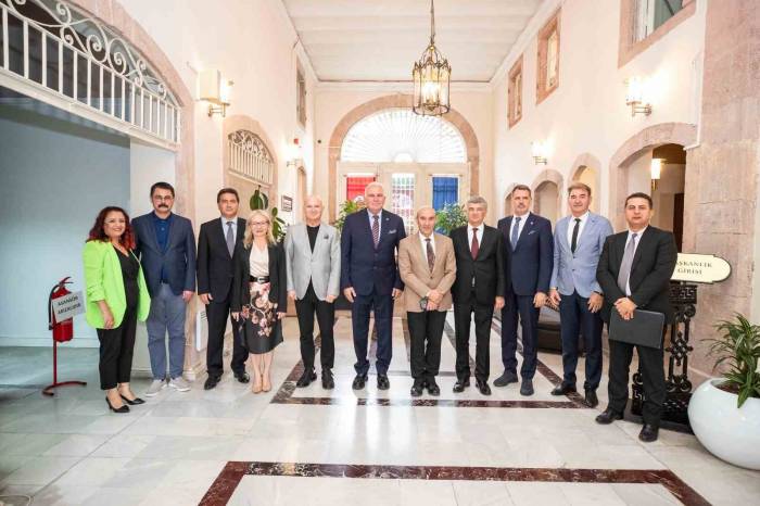 İzmir Büyükşehir Belediyesi Ve Sanayicilerin Örnek İşbirliği