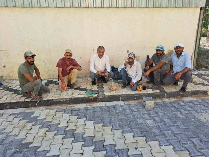 Başkan Kaplan, İşçilerle Birlikte Kahvaltı Yaptı