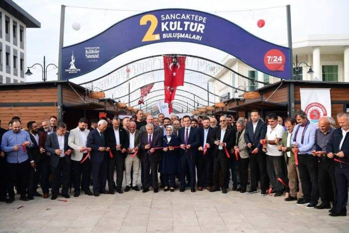 ’2. Sancaktepe Kültür Buluşmaları’ Renkli Görüntülerle Başladı