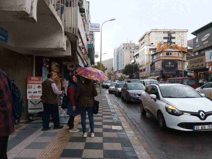 Afyonkarahisar’da Yağmur Yağışı