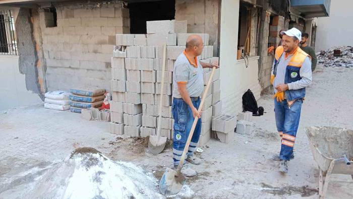 Ankara’da Doğalgaz Patlaması Sonucu Hasar Gören Ev Ve Dükkanların Onarımına Başlandı
