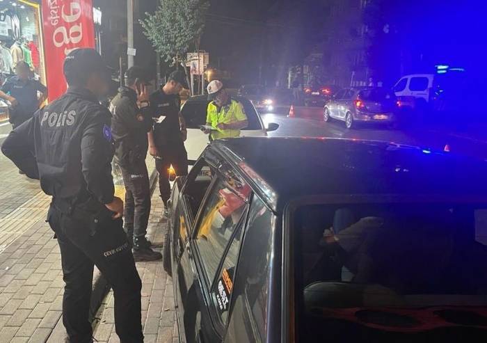 Bursa’da Polis Ekipleri ‘Huzur’ Uygulaması Yaptı