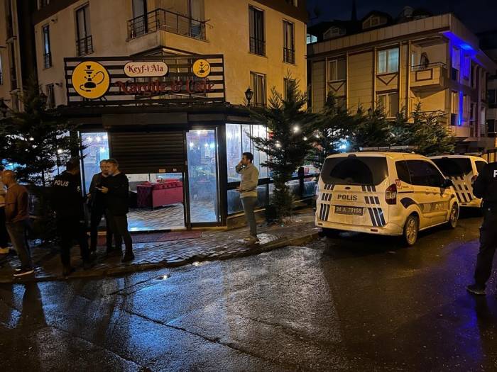 Başakşehir’de Kafede Silahlı Saldırı: 1 Ölü