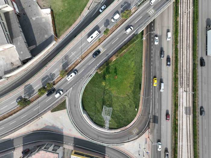 Filament Kavşağı’nda İlave Dönüş Kolu Bölge Trafiğine Nefes Aldırdı