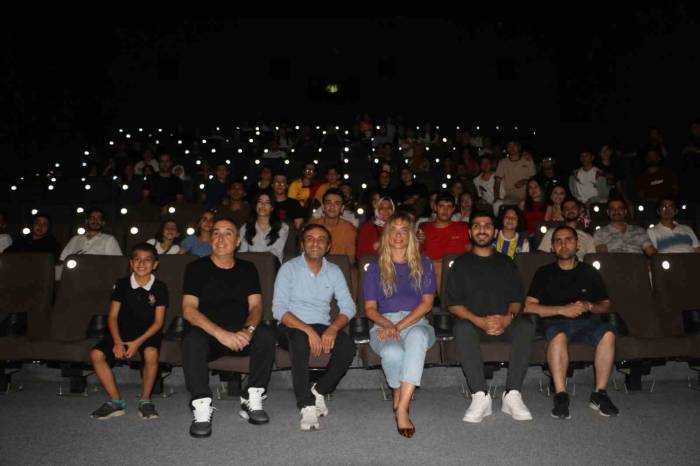 “Kalp Estetiği” Film Oyuncuları Diyarbakır’da İzleyici İle Buluştu