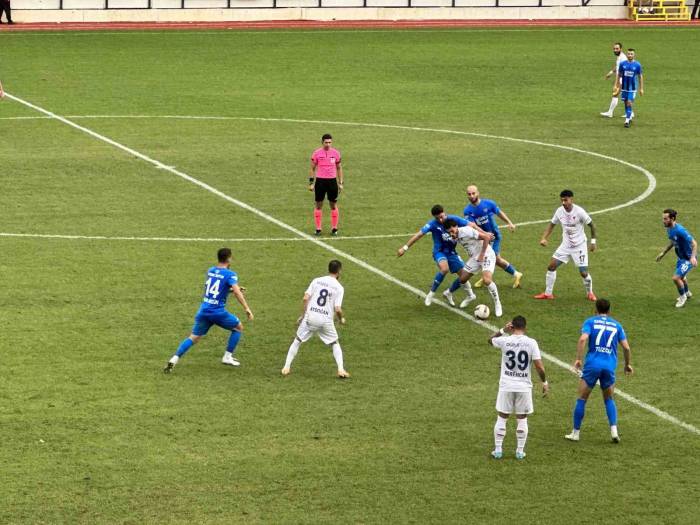 Tff 2. Lig: Düzcespor: 2 - Arnavutköy Belediye Gençlik Ve Spor: 1