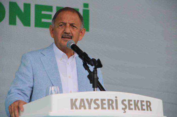 Bakan Özhaseki: “İçişleri Bakanlığı’na Saldıran O Köpekleri Toprağa Gömeceğiz Ve İnşallah Bir Daha Oradan Çıkamayacaklar”