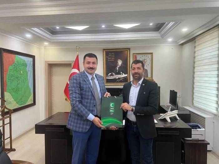 Yeşilay Ağrı Şubesi, Bağımlılıklarla Mücadelede İş Birliği İçin Kaymakamları Ziyaret Etti