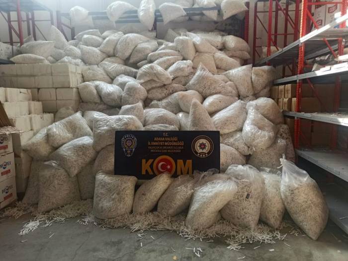 30 Milyon 80 Bin Kaçak Makaron Ele Geçirildi, 1 Kişi Tutuklandı