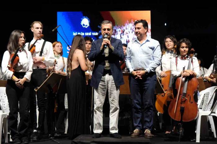 Çocuk Senfoni Orkestrası Bodrum’da Seyirciyle Buluştu