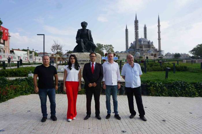 Ergüden: "Mimarlar Kapsayıcılığı Göz Önünde Bulundurarak Tasarım Yapmalı"