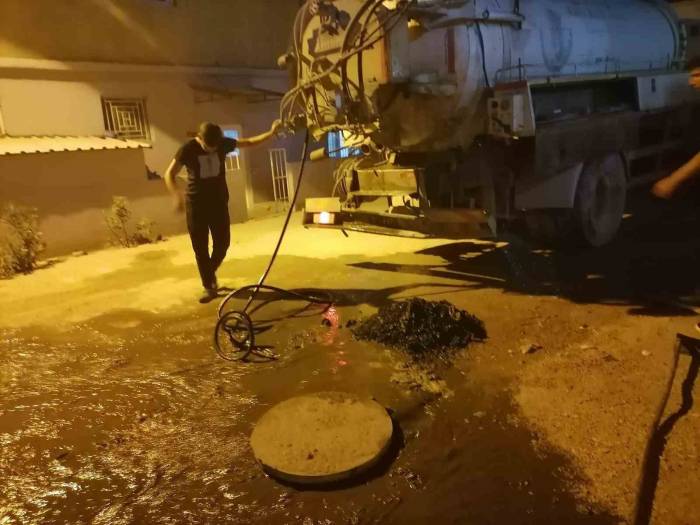 Hatay’da Metrekareye 75 Kg Yağış Düştü, Büyükşehir 620 Personel İle Aralıksız Çalıştı